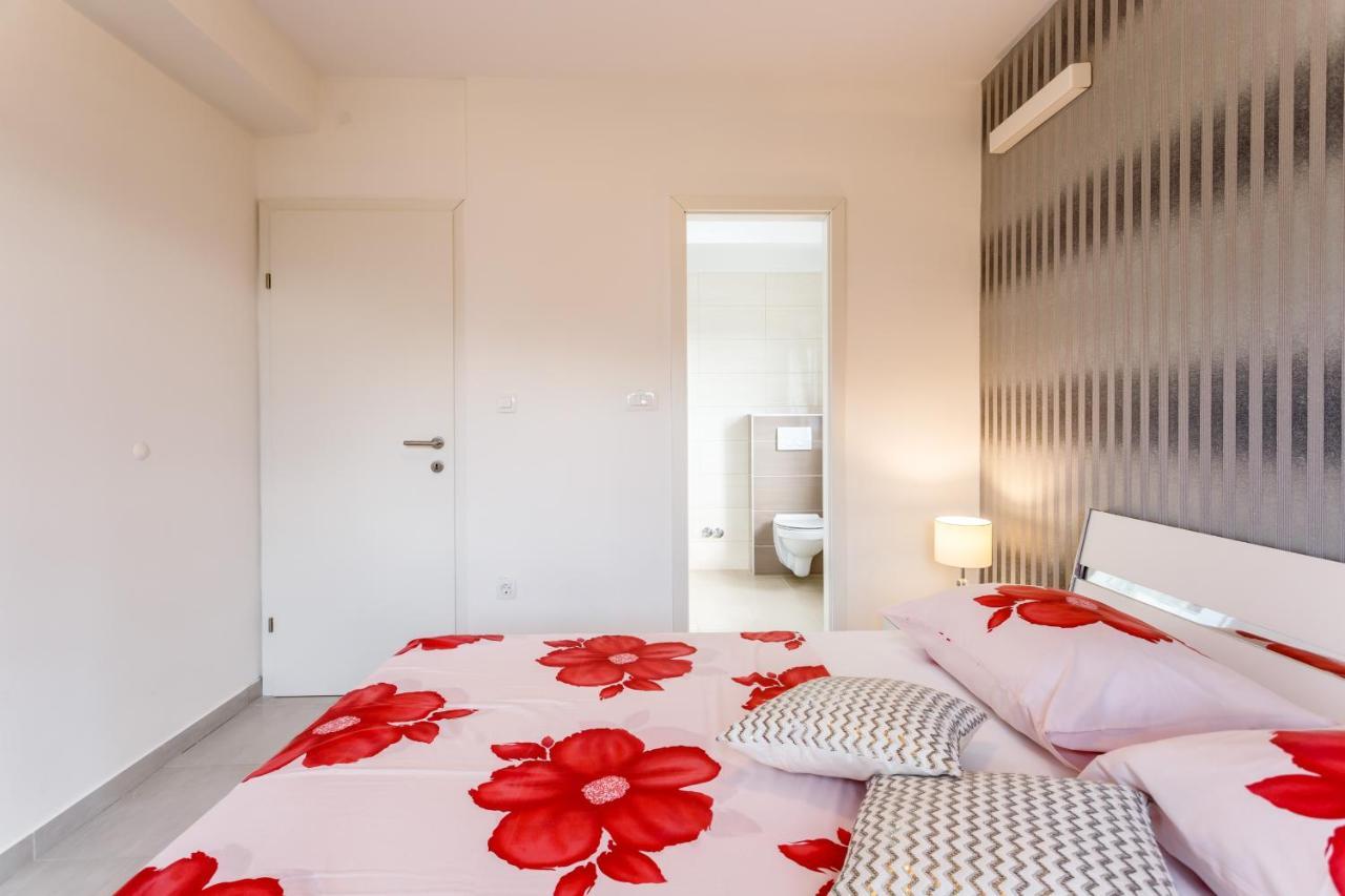 Luxury Apartments Budimir Podstrana Exterior photo