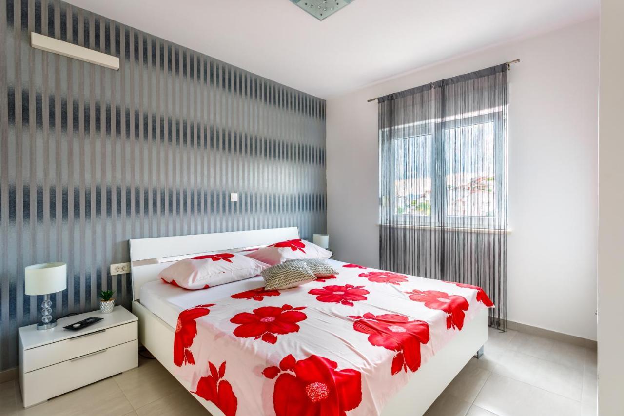 Luxury Apartments Budimir Podstrana Exterior photo