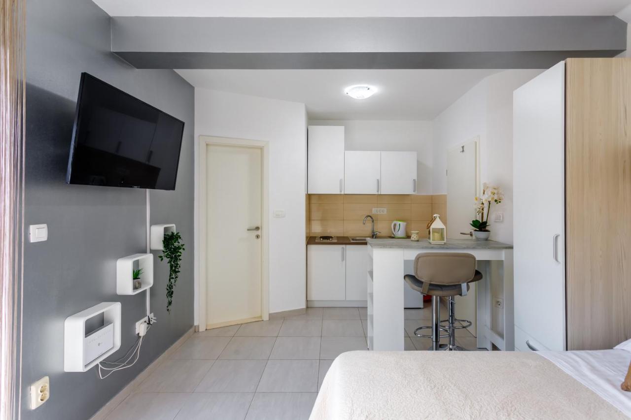 Luxury Apartments Budimir Podstrana Exterior photo