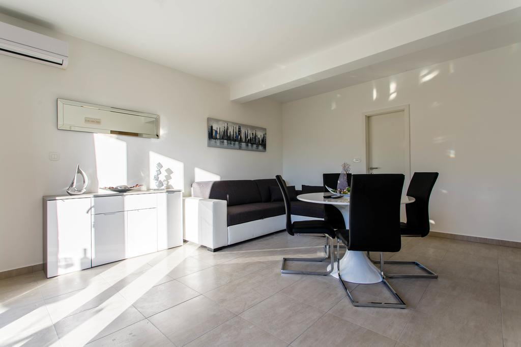 Luxury Apartments Budimir Podstrana Exterior photo